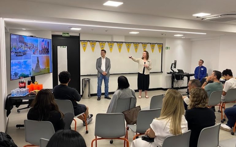 Hayek Global College. Liderança