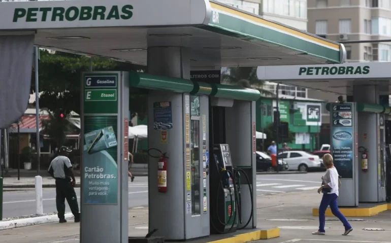 Money_Petrobras_22set20_Mario-Tama-Equipa_GettyImages-1-1024x683