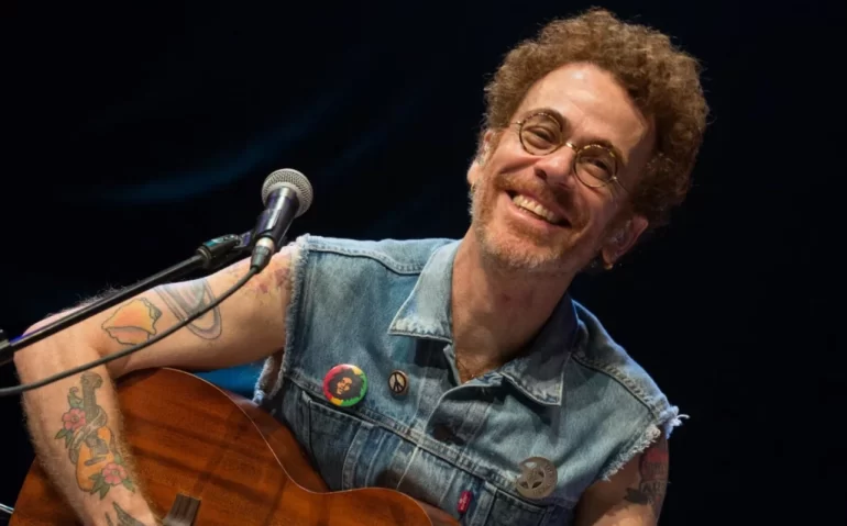 nandoreis-showvozeviolxo-fotocarolsiqueira-6.jpg_833045833-1024x768